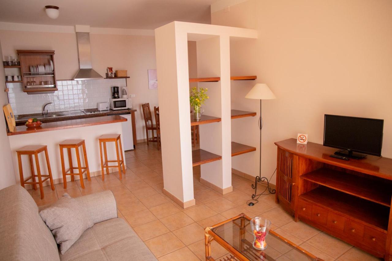 La Muralla Apartamentos Puerto De Naos Bagian luar foto