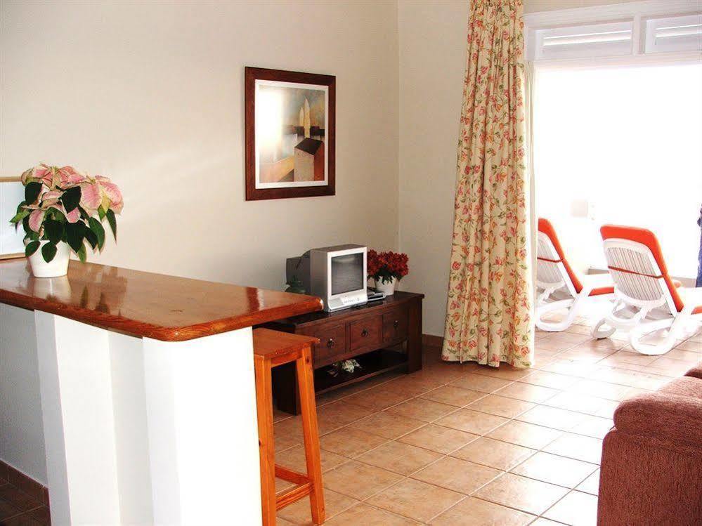 La Muralla Apartamentos Puerto De Naos Bagian luar foto